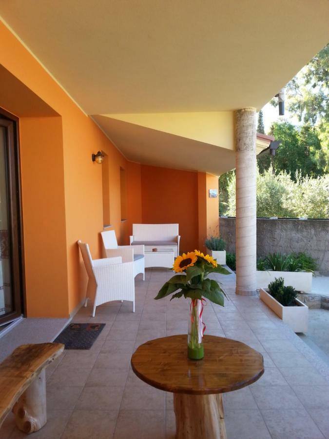 Naracauli Bed and Breakfast Magazzini  Buitenkant foto